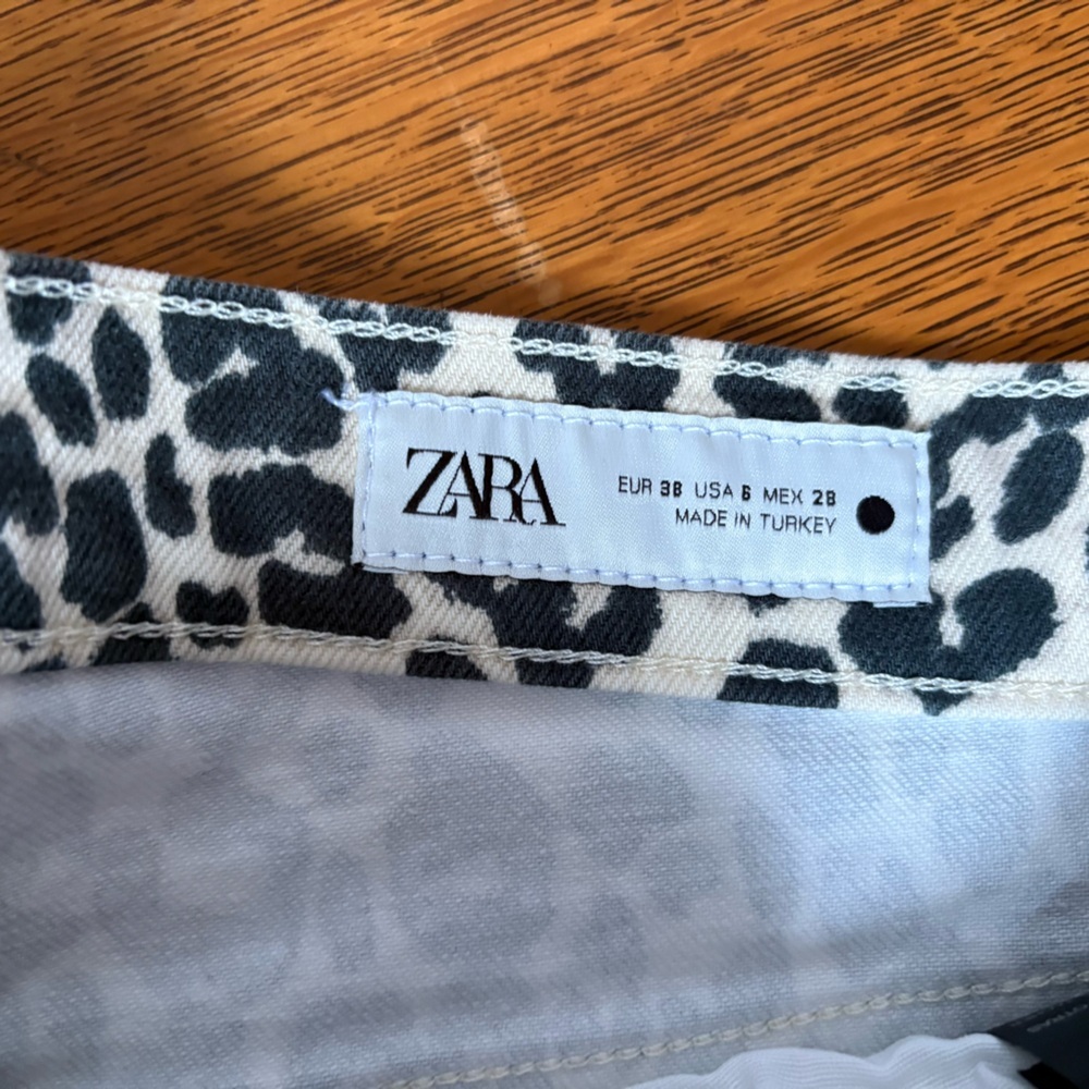 Zara Women's Size 6 Leopard Print Bootcut High Rise Jeans Animal Print Cropped - Picture 2 of 16